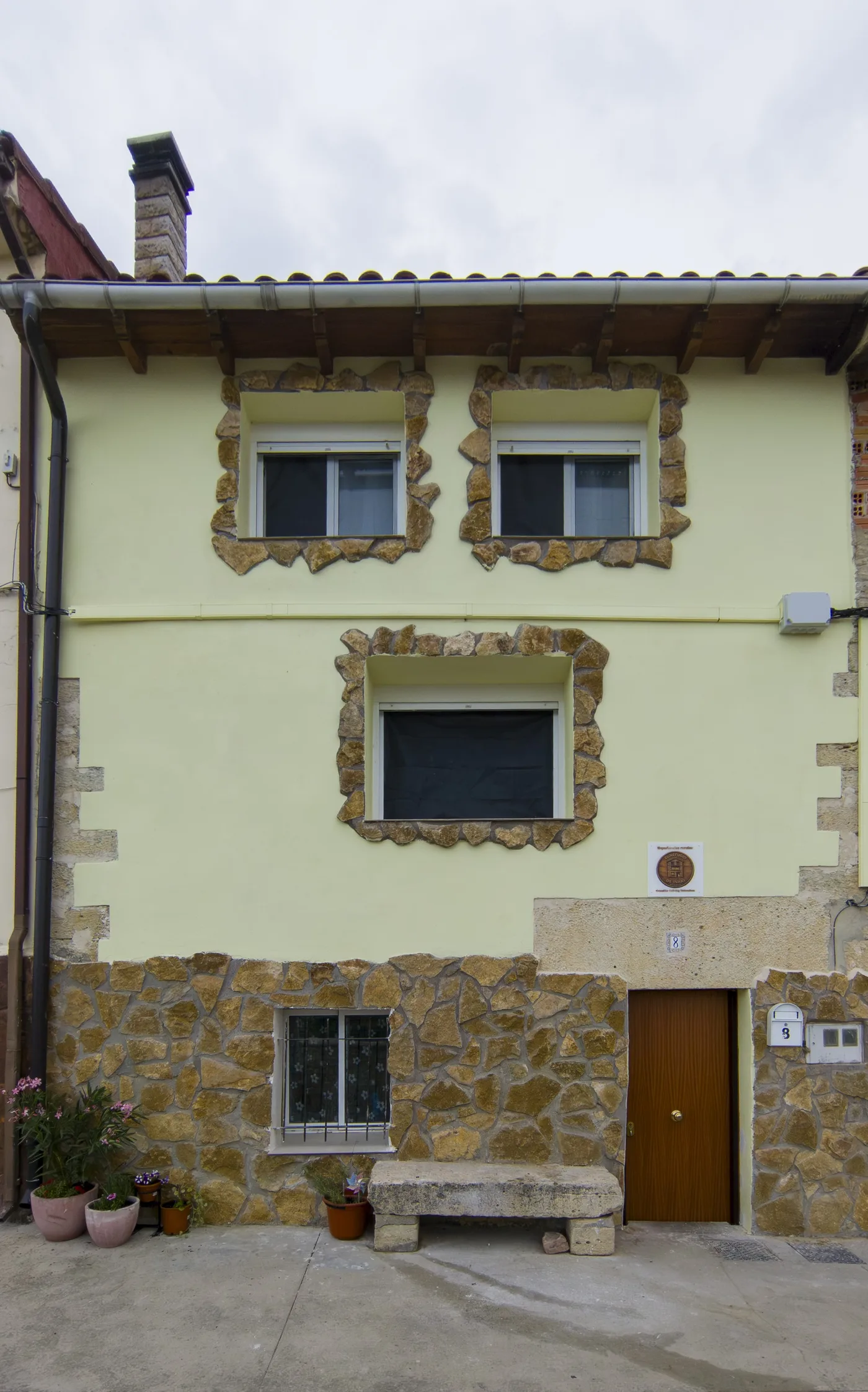 Exterior Casa Rural El Refugio de Iñaki en Mijangos, Las Merindades, Burgos