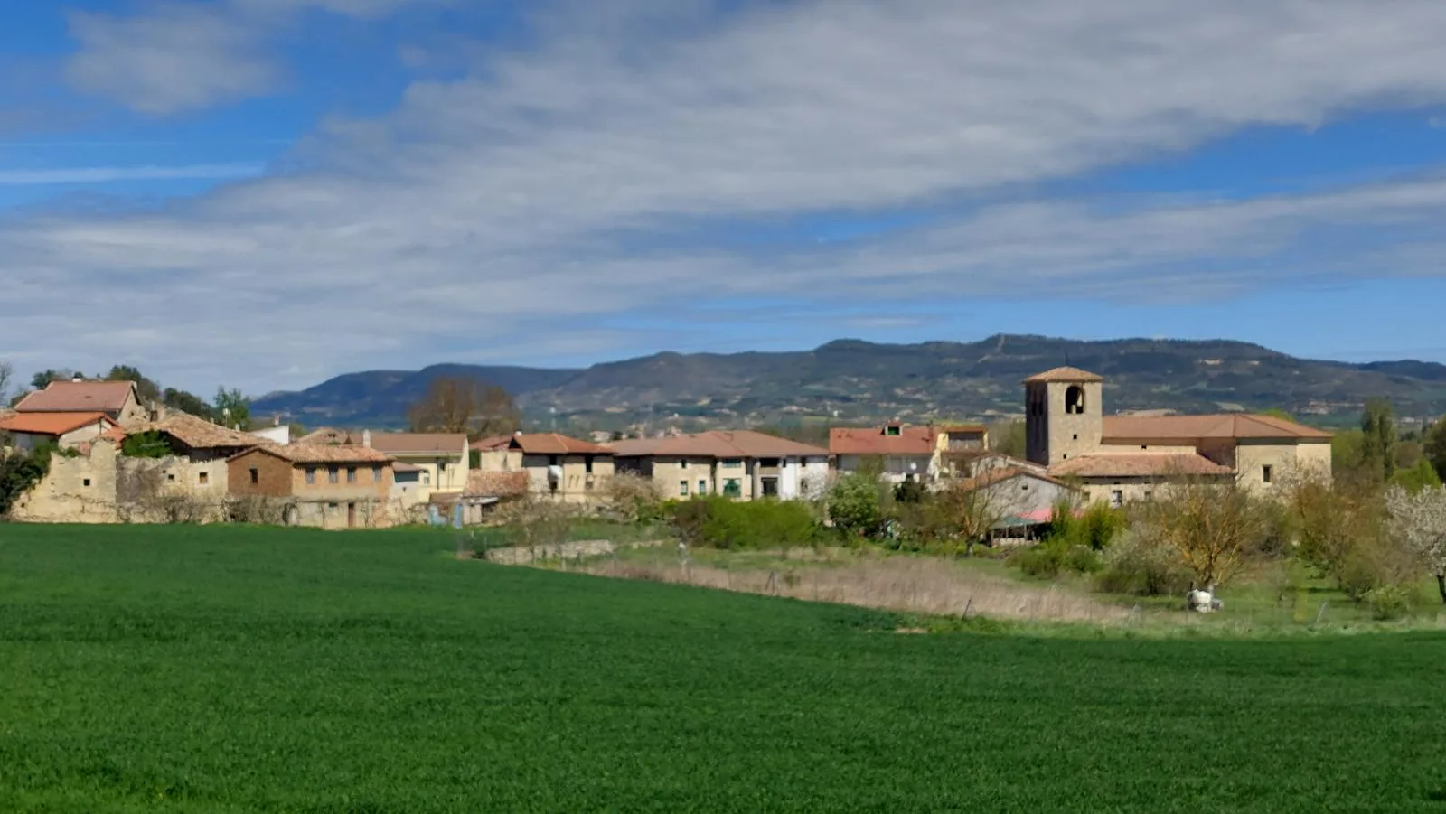 Vista del pueblo de Mijangos, Las Merindades, Burgos – El Refugio de Iñaki